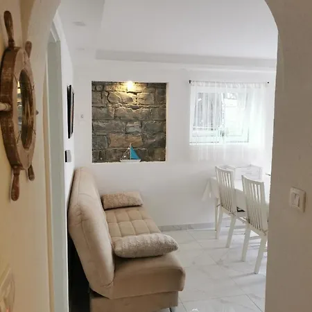 Apartma Kantina Ankaran