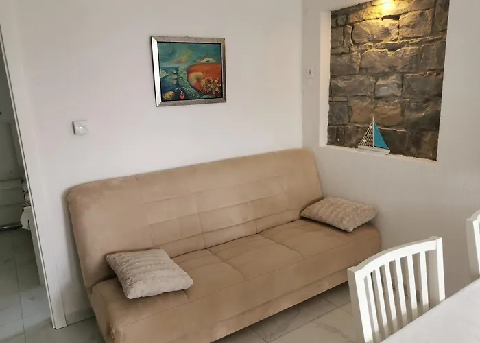 아파트 Apartma Kantina 안카란