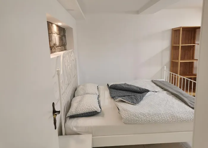 아파트 Apartma Kantina 안카란